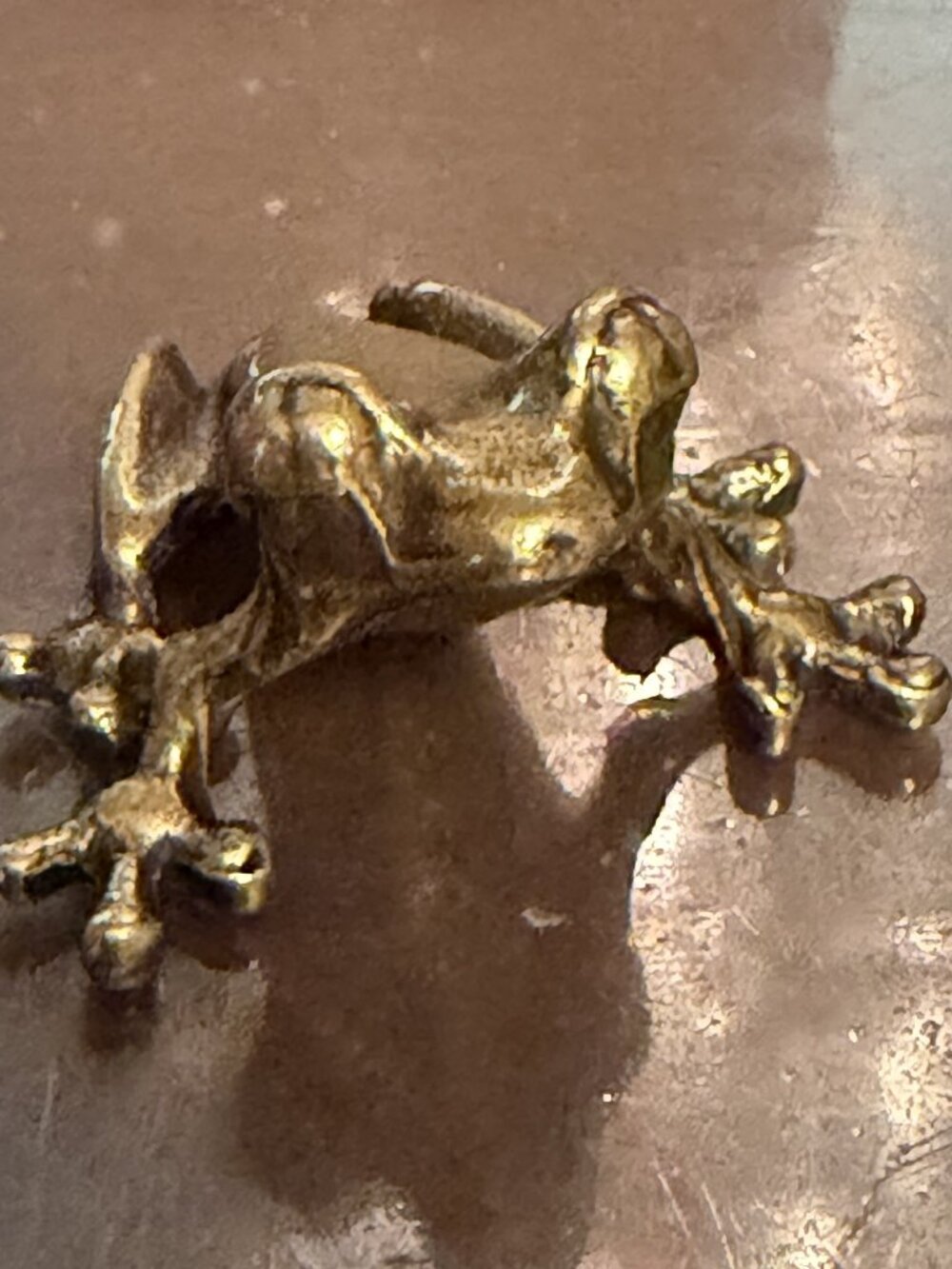 Miniature Brass Colored Frog Toad Figurine (166)